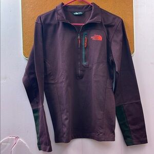 The NorthFace 1/4 zip pullover long sleeve collar shirt